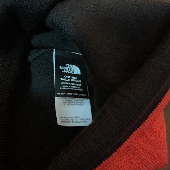 The North face reversible hat - Picture 4 of 4